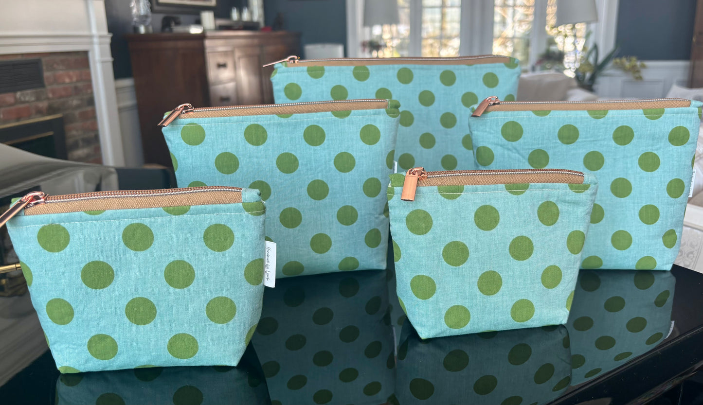 Box bottom pouches