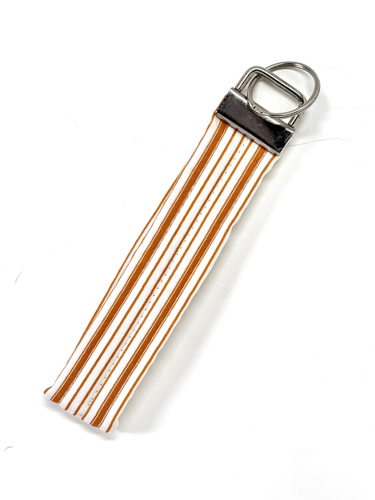 Wristlet keychains