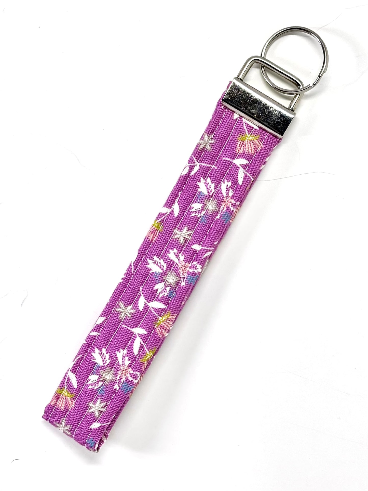 Wristlet keychains