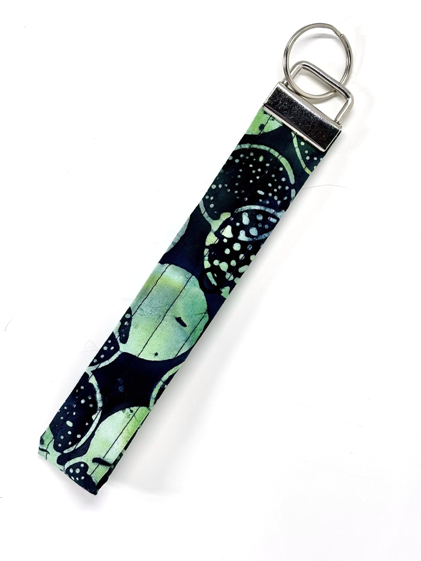 Wristlet keychains