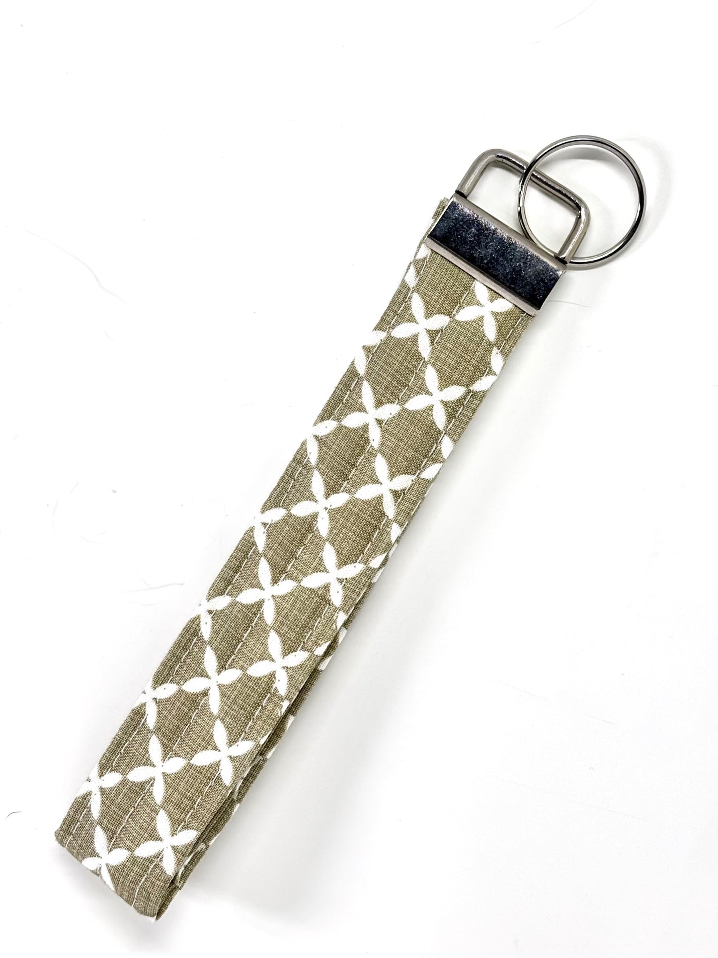 Wristlet keychains