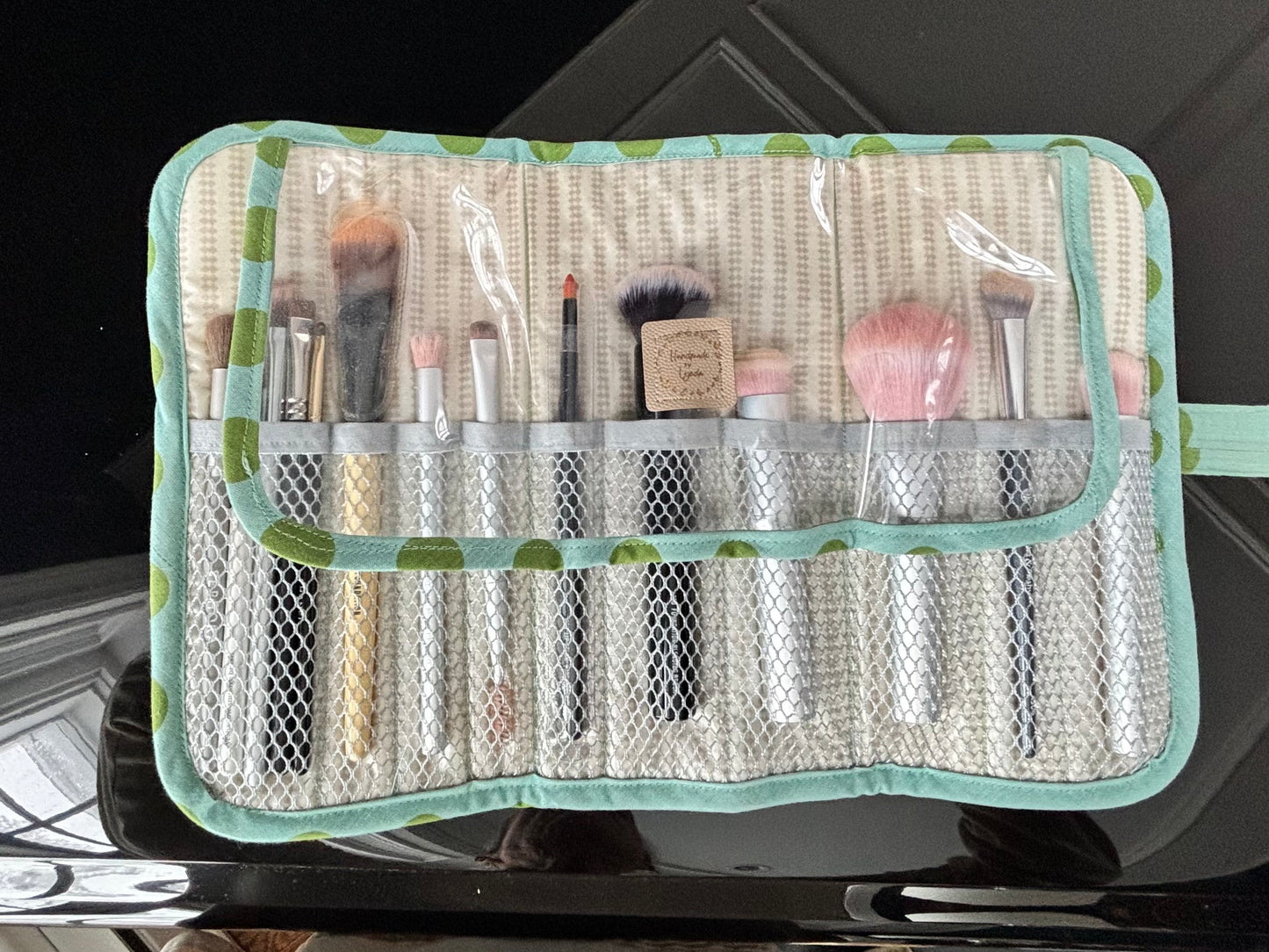 Makeup brush organizer